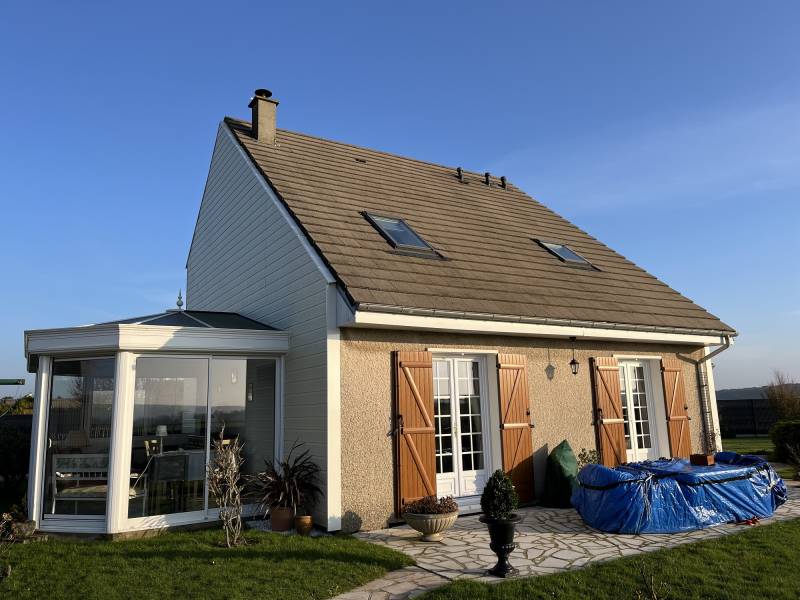 A vendre, maison individuelle en très bon état général située à Saint Nicolas de Bliquetuit