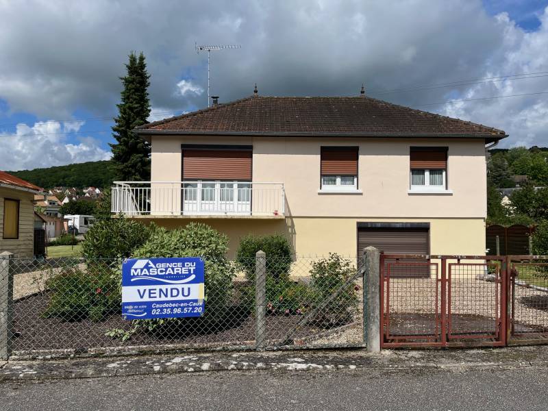 A vendre : Maison individuelle sur sous-sol à 30 minutes de Rouen - Avec dépendance d'environ 60m² !